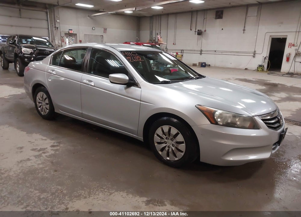 2011 HONDA ACCORD 2.4 LX VIN: 1HGCP2E31BA065168