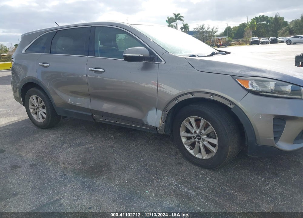 2019 KIA SORENTO 3.3L LX VIN: 5XYPG4A54KG487647