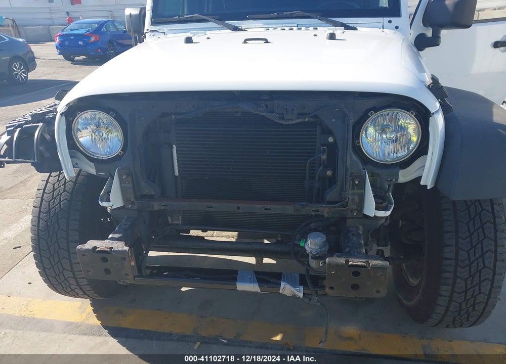 2018 JEEP WRANGLER JK UNLIMITED SPORT S 4X4 VIN: 1C4HJWDG7JL925997