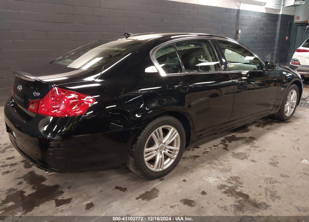2015 INFINITI Q40 VIN: JN1CV6AR9FM524718