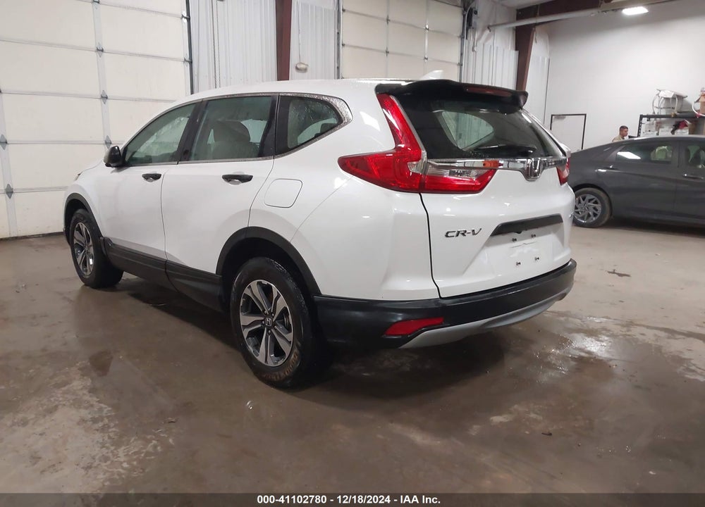 2019 HONDA CR-V LX VIN: 2HKRW6H32KH209575