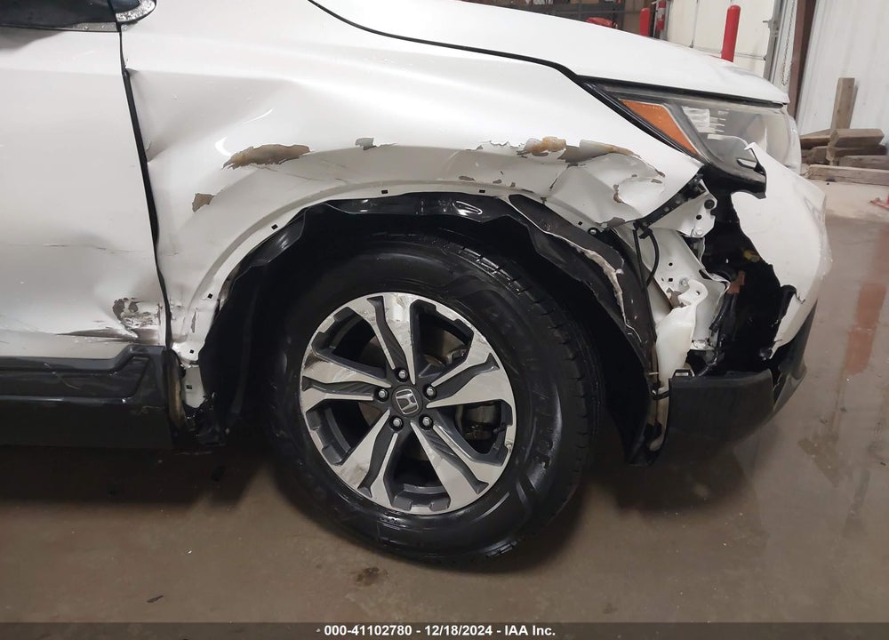 2019 HONDA CR-V LX VIN: 2HKRW6H32KH209575