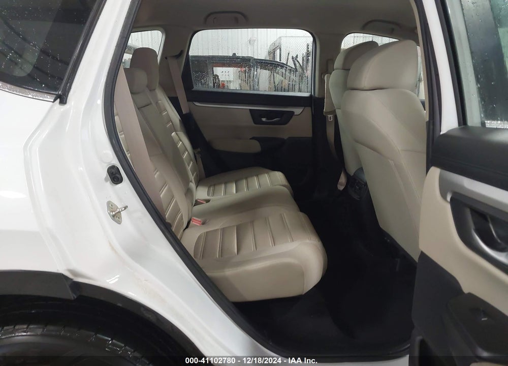 2019 HONDA CR-V LX VIN: 2HKRW6H32KH209575