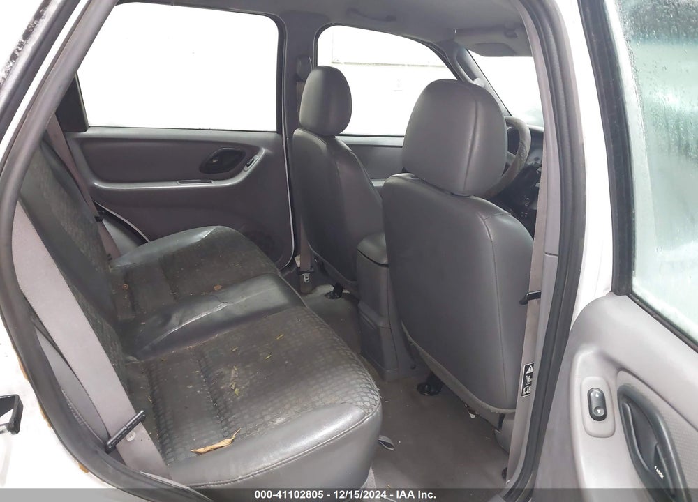 2002 FORD ESCAPE XLS VIN: 1FMYU011X2KC11563