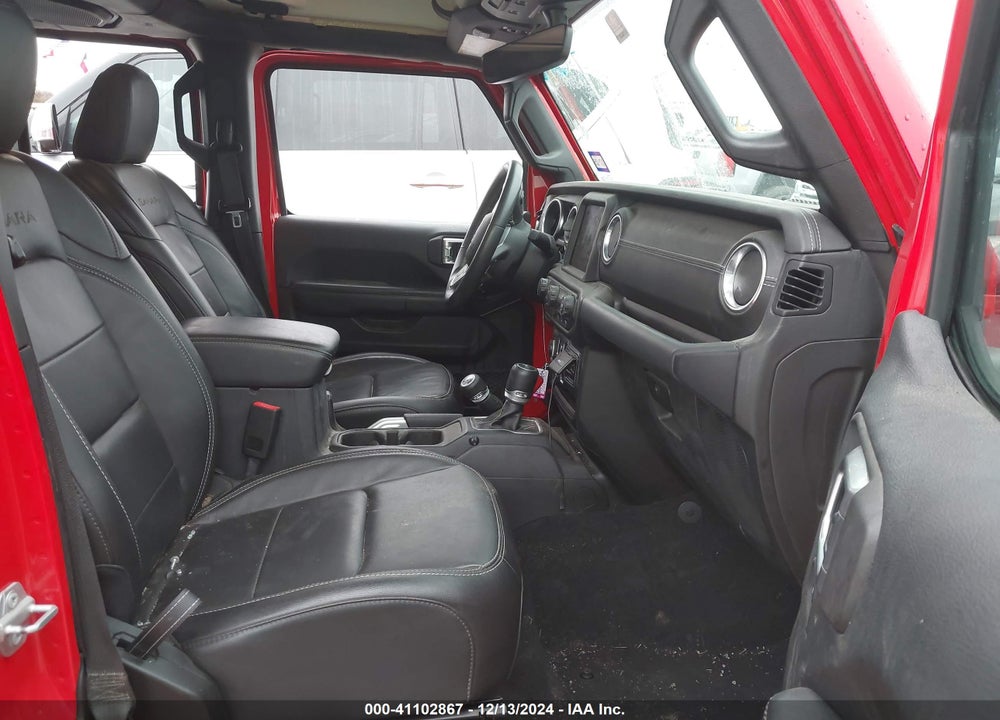 2019 JEEP WRANGLER UNLIMITED SAHARA 4X4 VIN: 1C4HJXEG3KW568161