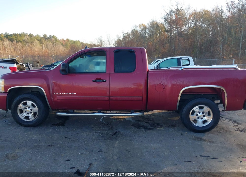 2007 CHEVROLET SILVERADO 1500 LT1 VIN: 1GCEC19027Z570156