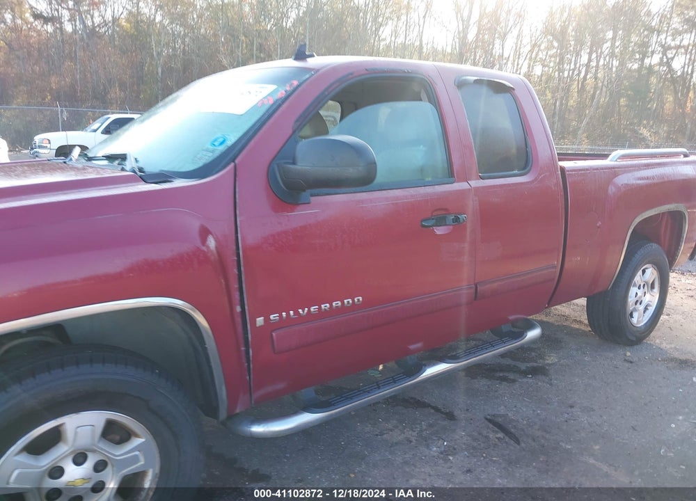 2007 CHEVROLET SILVERADO 1500 LT1 VIN: 1GCEC19027Z570156