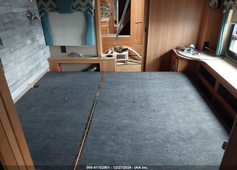 2010 SPARTAN MOTORS MOTORHOME 4VZ VIN: 4VZDN1A93AC072962