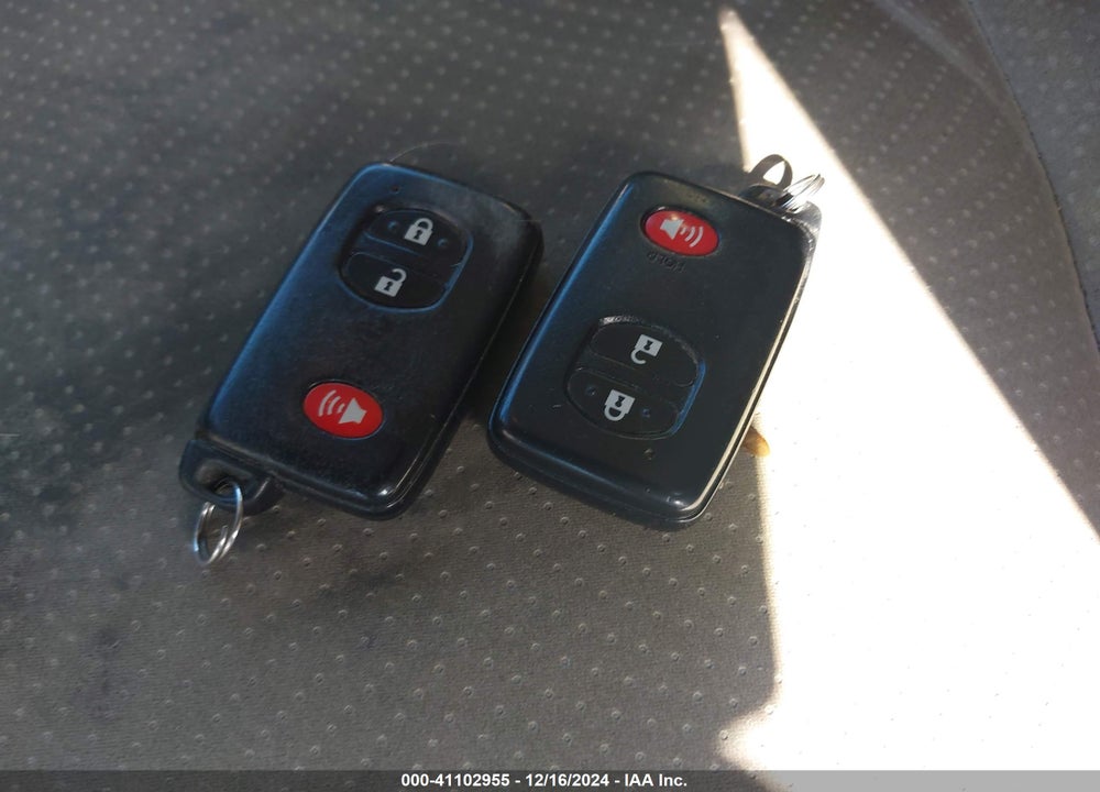 2010 TOYOTA PRIUS VIN: JTDKN3DU6A0147708