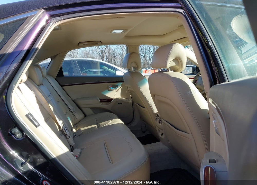 2006 HYUNDAI AZERA LIMITED/SE VIN: KMHFC46F86A059610