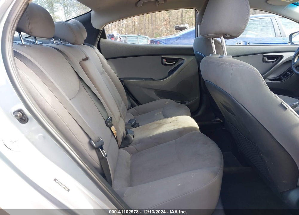 2016 HYUNDAI ELANTRA SE VIN: 5NPDH4AE9GH753793