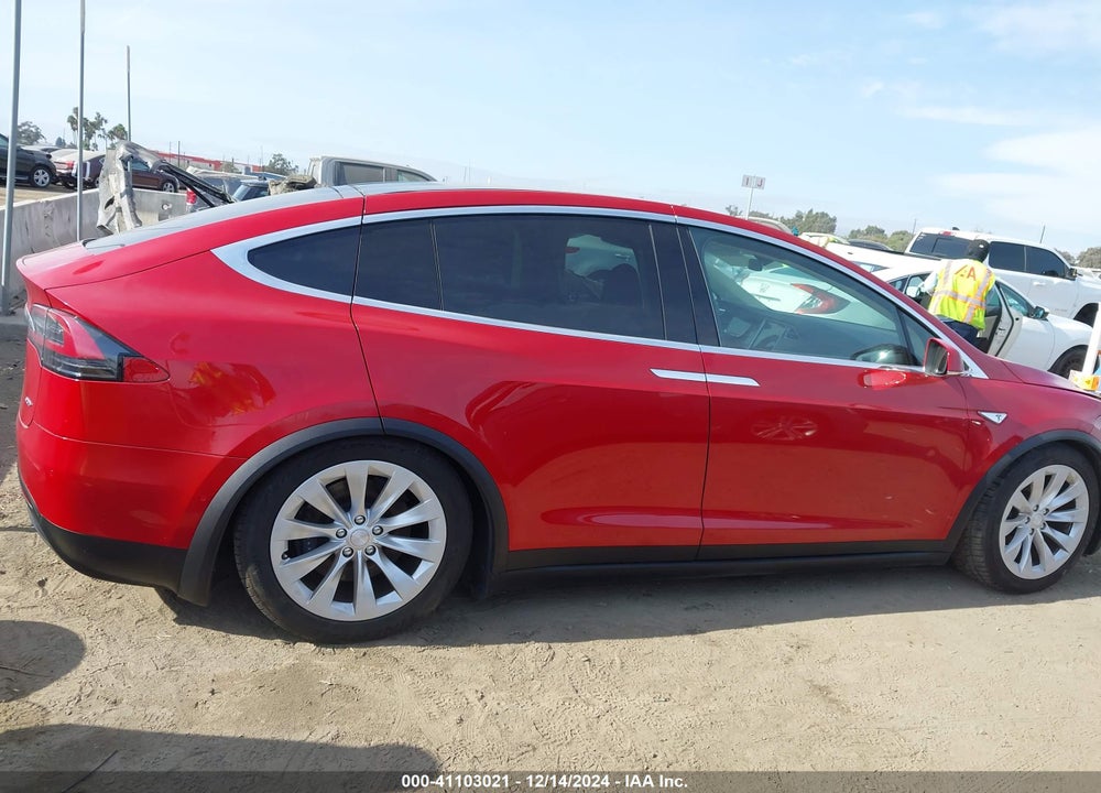 2016 TESLA MODEL X VIN: 5YJXCAE21GF003944