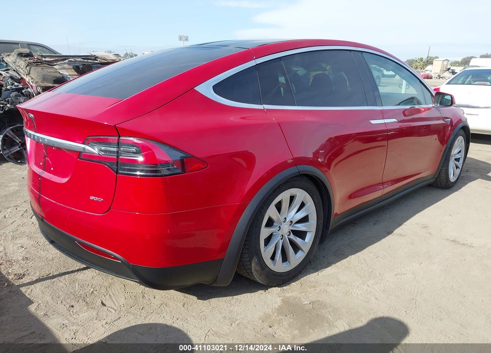 2016 TESLA MODEL X VIN: 5YJXCAE21GF003944