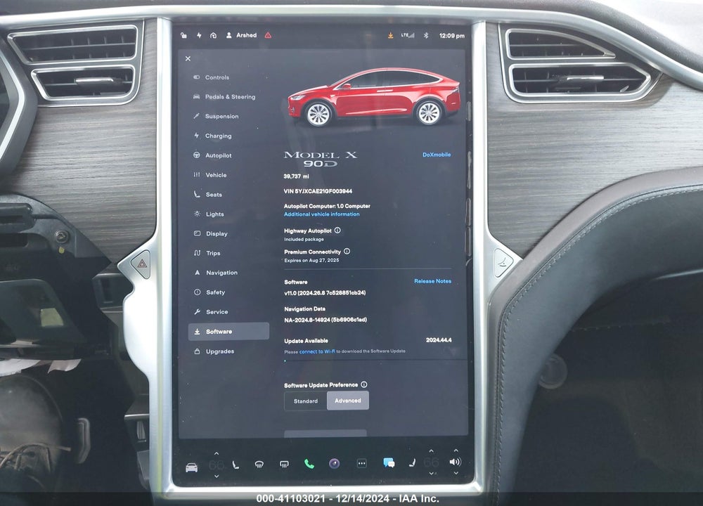 2016 TESLA MODEL X VIN: 5YJXCAE21GF003944