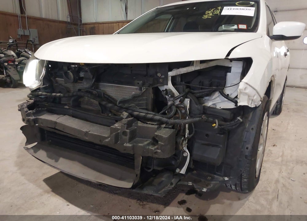 2017 NISSAN ROGUE S VIN: 5N1AT2MV3HC811858