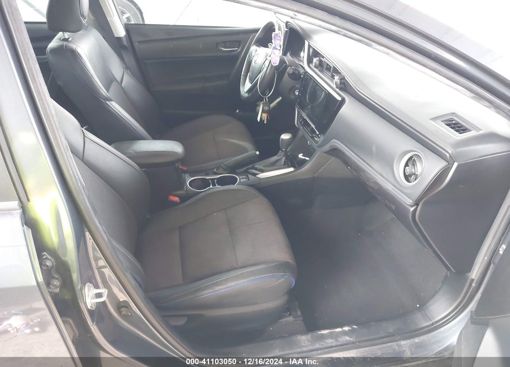 2018 TOYOTA COROLLA SE VIN: 2T1BURHE3JC017643