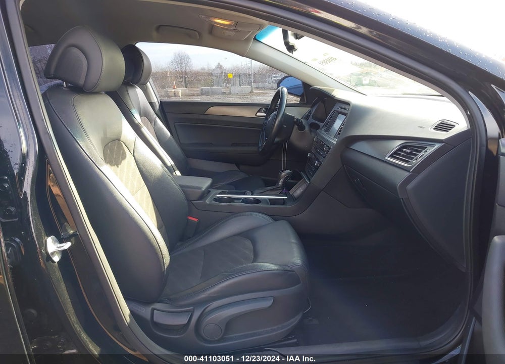2016 HYUNDAI SONATA SPORT VIN: 5NPE34AF9GH333530