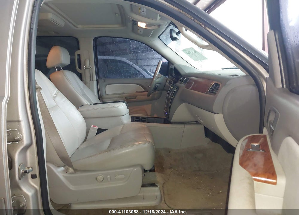 2007 GMC YUKON XL 1500 SLT VIN: 1GKFK16337J384747