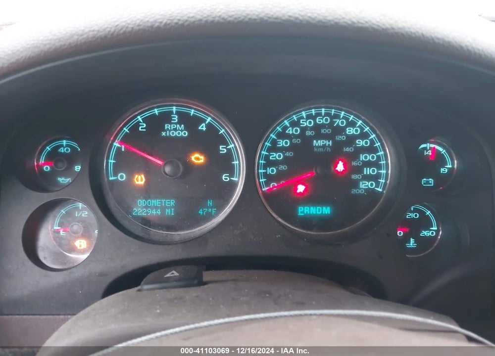 2011 CHEVROLET TAHOE LTZ VIN: 1GNSKCE00BR172046