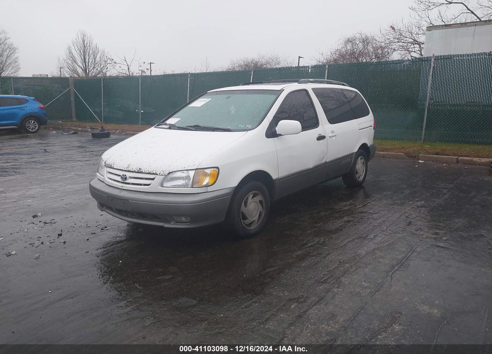 2001 TOYOTA SIENNA XLE VIN: 4T3ZF13C91U346921