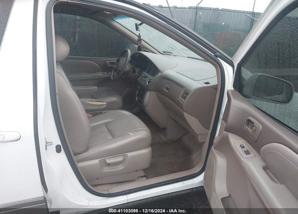 2001 TOYOTA SIENNA XLE VIN: 4T3ZF13C91U346921