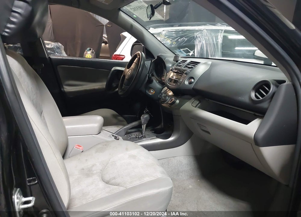 2011 TOYOTA RAV4 VIN: 2T3BF4DV2BW160609