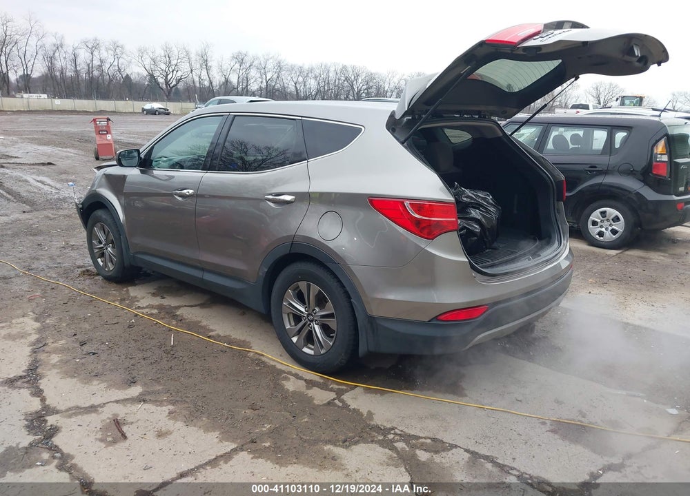 2016 HYUNDAI SANTA FE SPORT 2.4L VIN: 5XYZTDLB1GG308561
