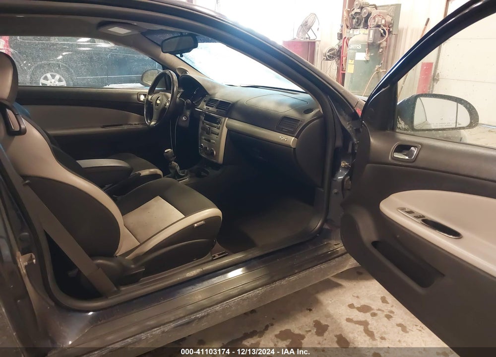 2008 CHEVROLET COBALT VIN: 1G1AP18X687318451