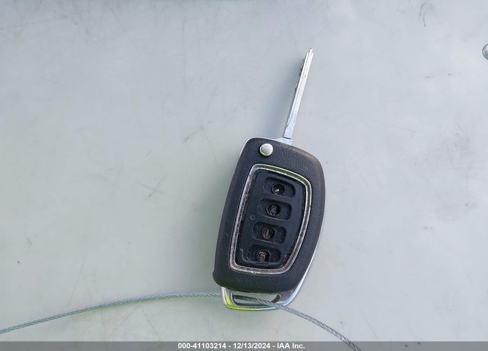2015 HYUNDAI SONATA SE VIN: 5NPE24AF2FH197260