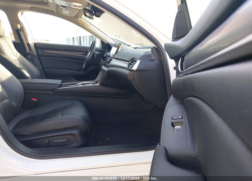 2019 HONDA ACCORD HYBRID VIN: 1HGCV3F95KA000242