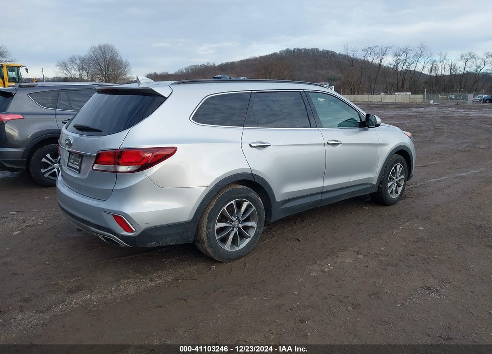 2017 HYUNDAI SANTA FE SE VIN: KM8SM4HF0HU174132