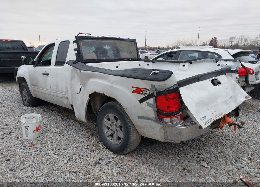 2011 GMC SIERRA 1500 SLE VIN: 1GTR2VE30BZ170228