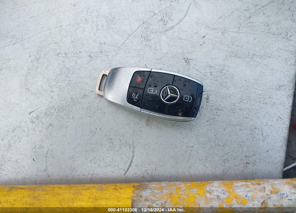 2019 MERCEDES-BENZ E 300 4MATIC VIN: WDDZF4KB4KA560912