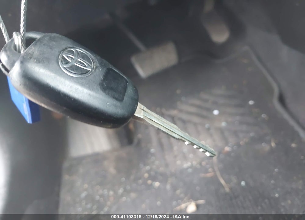 2014 TOYOTA COROLLA S PLUS VIN: 5YFBURHEXEP170574
