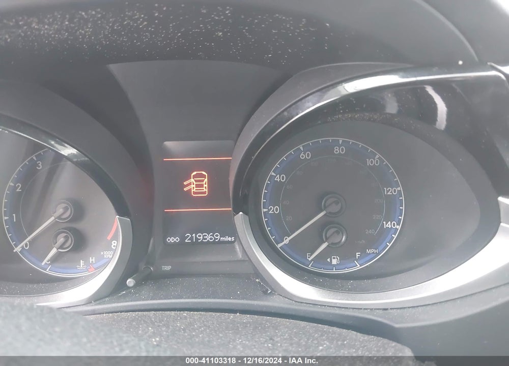 2014 TOYOTA COROLLA S PLUS VIN: 5YFBURHEXEP170574