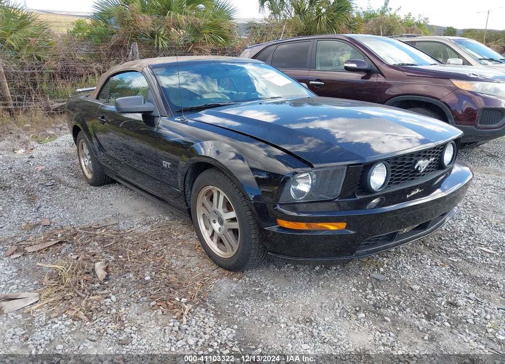 2005 FORD MUSTANG GT VIN: 1ZVHT85H355211692