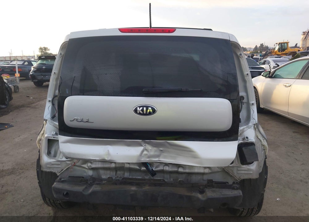 2014 KIA SOUL VIN: KNDJP3A52E7701990