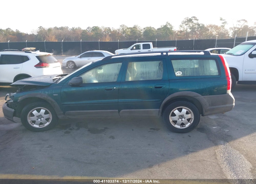 2002 VOLVO V70 XC VIN: YV1SZ58D621075943