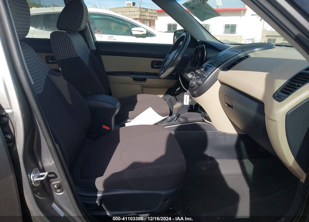 2011 KIA SOUL VIN: KNDJT2A21B7223567