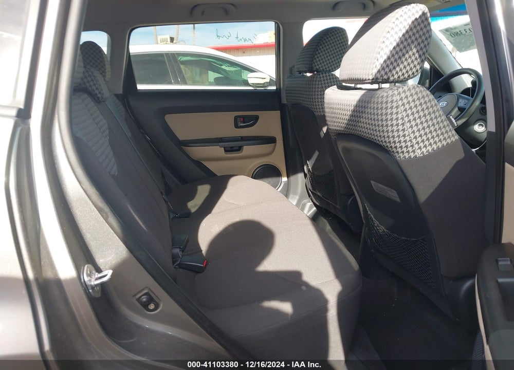 2011 KIA SOUL VIN: KNDJT2A21B7223567