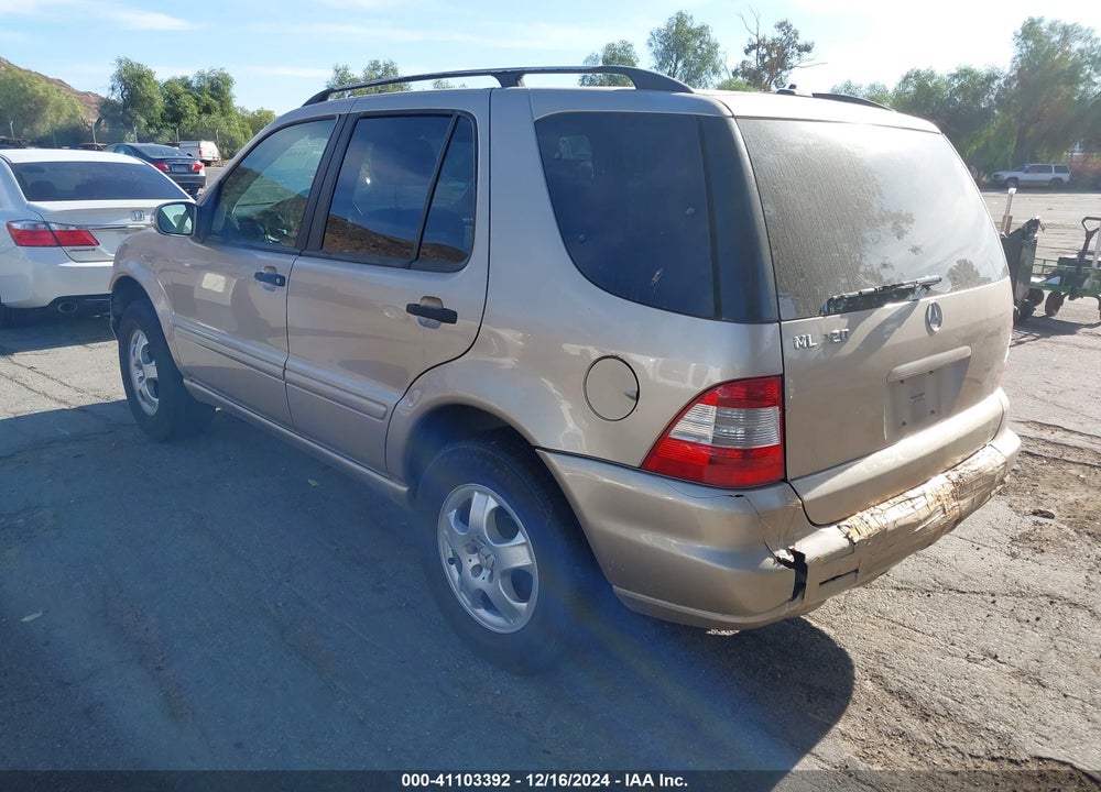 2002 MERCEDES-BENZ ML 320 VIN: 4JGAB54E12A298469