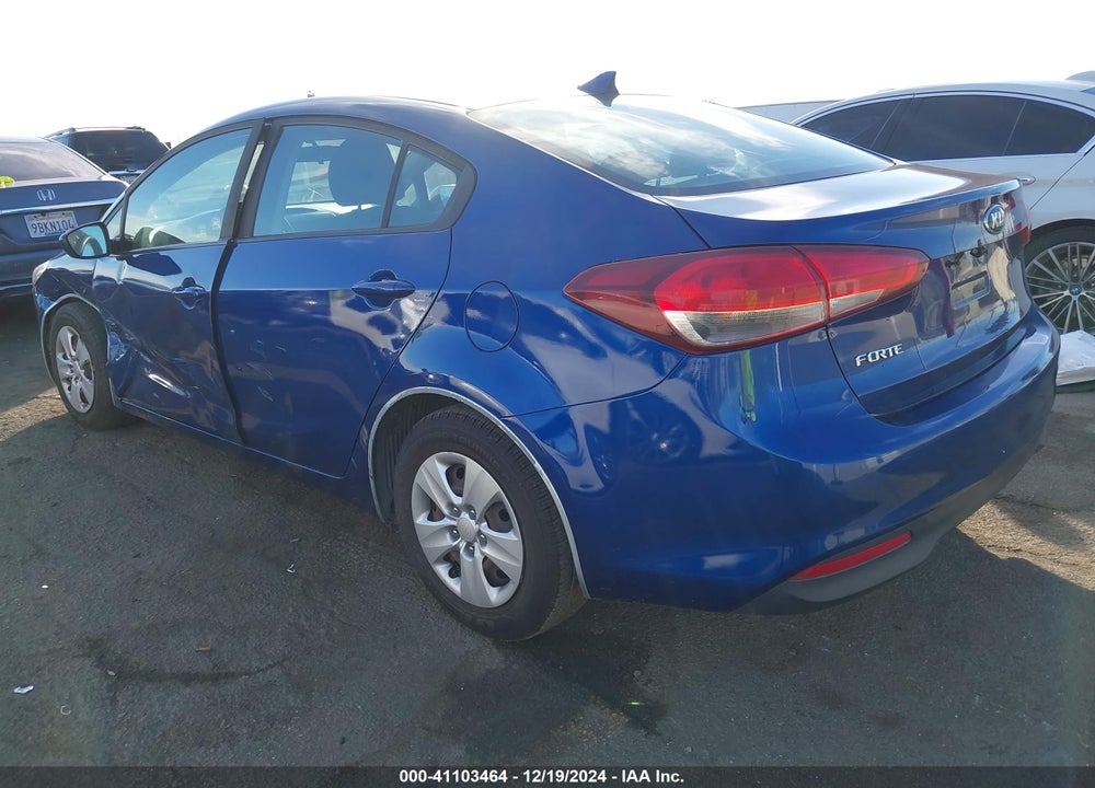 2018 KIA FORTE VIN: 3KPFK4A73JE246704