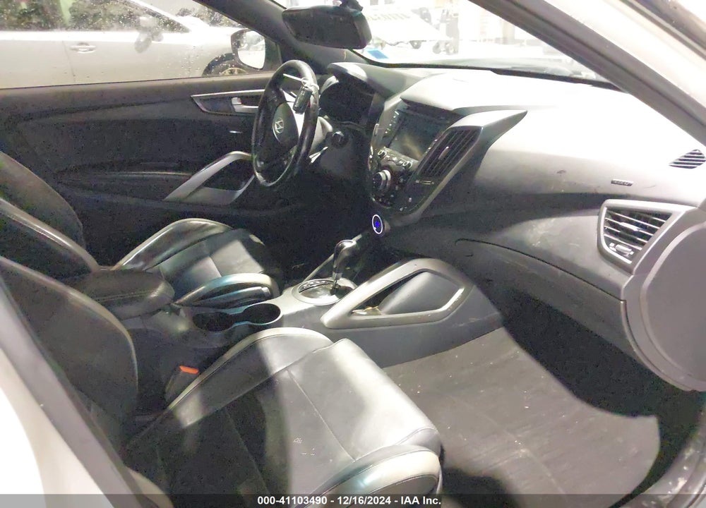 2016 HYUNDAI VELOSTER VIN: KMHTC6AE1GU249679