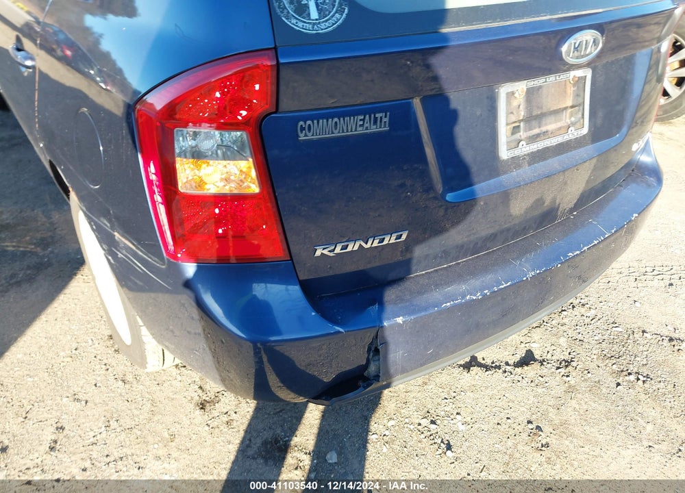2008 KIA RONDO LX V6 VIN: KNAFG526787185877