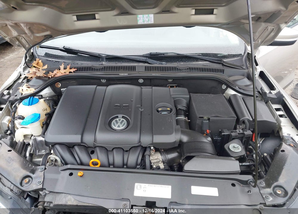 2012 VOLKSWAGEN JETTA 2.5L SE VIN: 3VWDP7AJ0CM128119