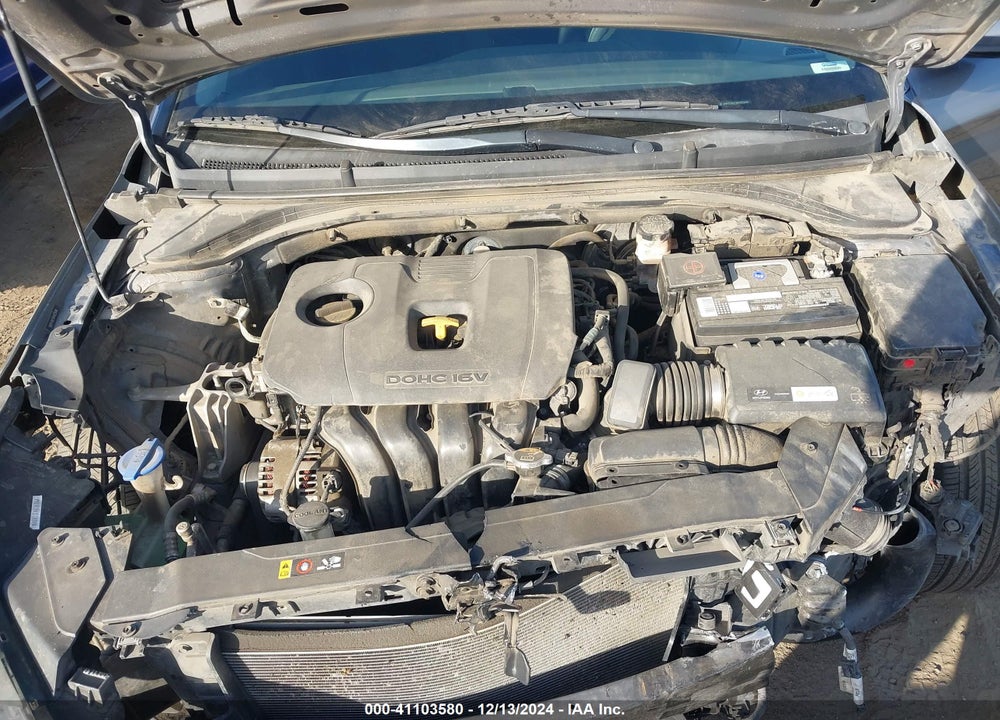 2019 HYUNDAI ELANTRA SE VIN: 5NPD74LF1KH425446