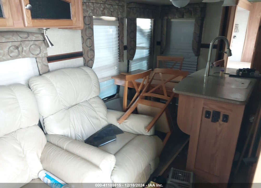 2015 FOREST RIVER ROCKWOOD WINDJAMMER VIN: 4X4TRLF28F1865406