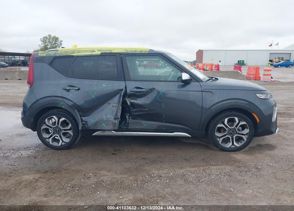 2021 KIA SOUL X-LINE VIN: KNDJ23AUXM7738807