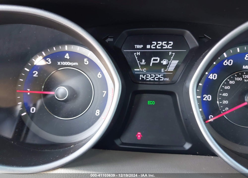 2016 HYUNDAI ELANTRA VIN: KMHDH4AE4GU603253