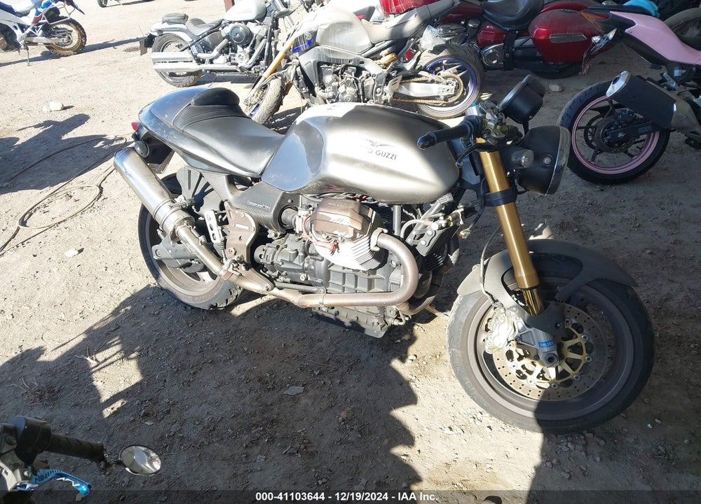 2004 MOTO GUZZI V11 VIN: ZGUKTC0214M111235